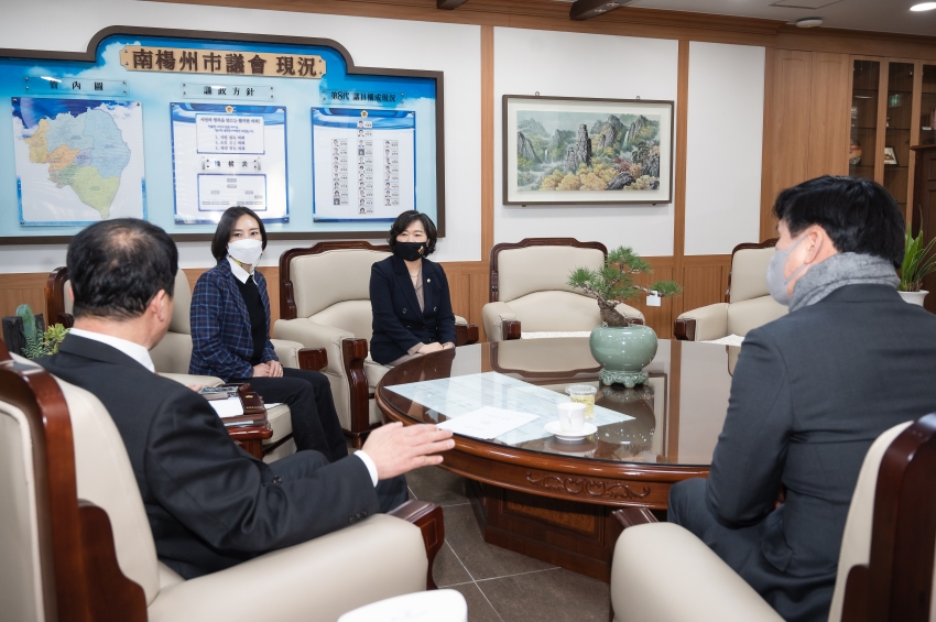 의정공유대상 - 강문정님, 박현숙님, 유경민님, 유설화님, 윤옥심님, 정진희님, 오정철님, 조혜경님_22