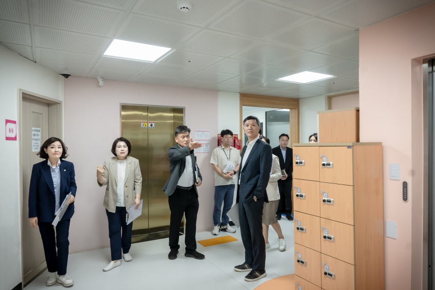 복지환경위원회 - 관내 소재 3개소 노인복지관 현장방문 _32