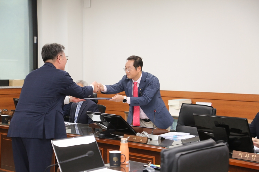 2025. 6. 16. 남양주시의회 제4차 인사청문위 - 시정연구원장 후보자_3