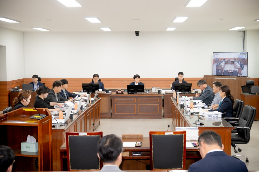 2025. 6. 18.~19. 제312회 남양주시의회 정례회 제1차~2차 예산결산특별위원회_0