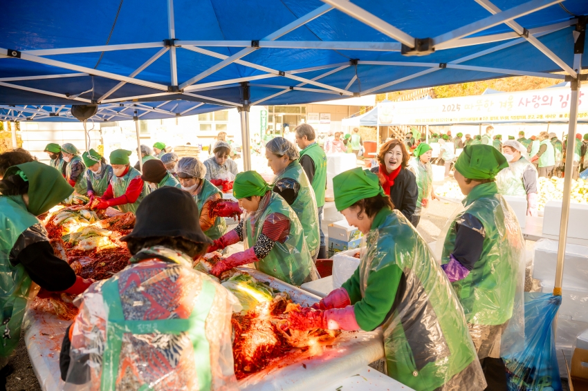 2025. 11. 12. 남양주시새마을회 2025 따뜻한 겨울 사랑의 김장 나누기_51