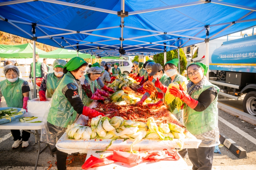 2025. 11. 12. 남양주시새마을회 2025 따뜻한 겨울 사랑의 김장 나누기_136
