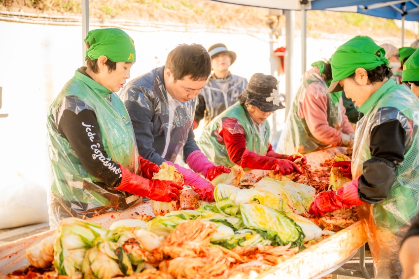 2025. 11. 12. 남양주시새마을회 2025 따뜻한 겨울 사랑의 김장 나누기_143