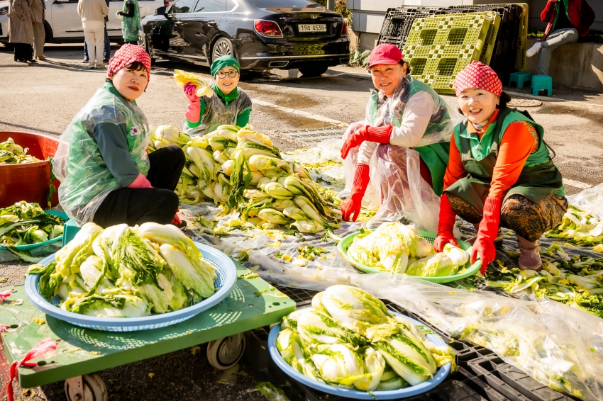 2025. 11. 12. 남양주시새마을회 2025 따뜻한 겨울 사랑의 김장 나누기_158