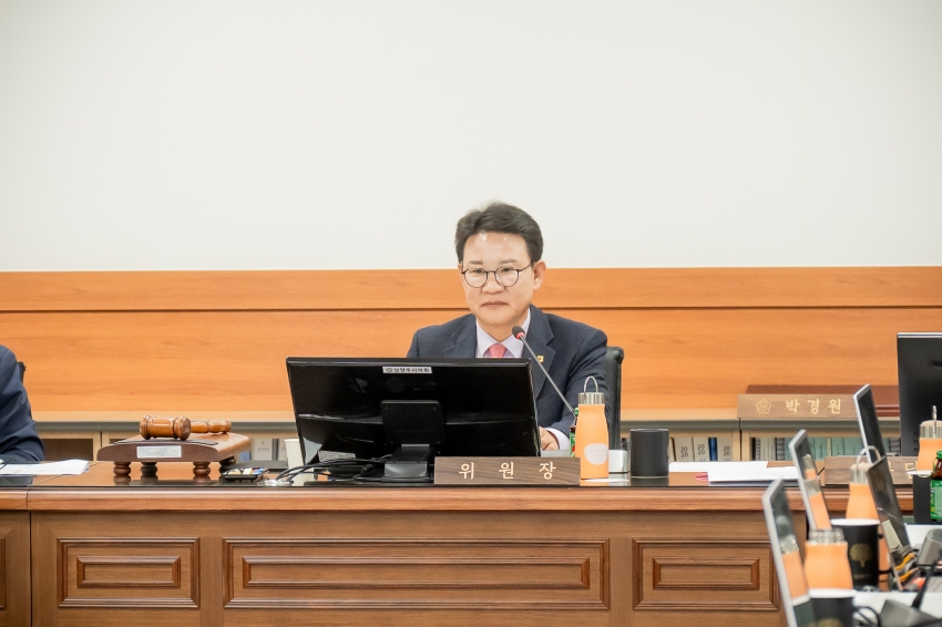 .strip_tags(2025. 11. 26. 제316회 남양주시의회 정례회 [도시교통 위원회 행정사무감사 3일차])._