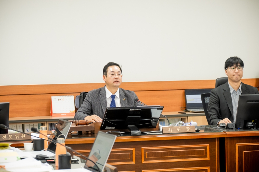 .strip_tags(2025. 11. 26. 제316회 남양주시의회 정례회 [자치행정 위원회 행정사무감사 3일차])._