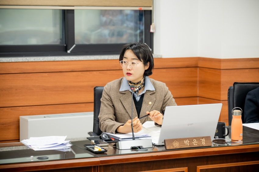 2025. 11. 26. 제316회 남양주시의회 정례회 [자치행정 위원회 행정사무감사 3일차]_4