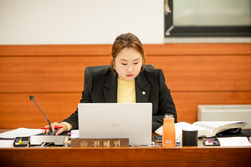 2025. 11. 27. 제316회 남양주시의회 정례회 [복지환경 위원회 행정사무감사 4일차]_8