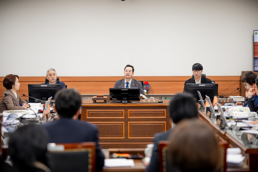 2025. 11. 27. 제316회 남양주시의회 정례회 [자치행정 위원회 행정사무감사 4일차]_2