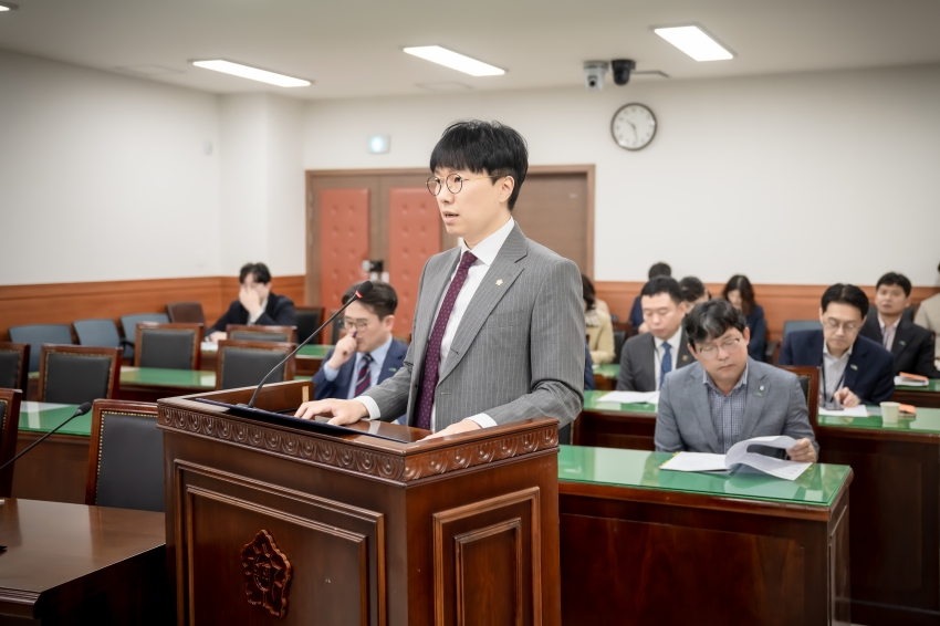 제302회 남양주시의회 임시회 제4차 상임위원회 - 조례안 발의 (자치행정/ 복지환경/ 도시교통 위원회)_7