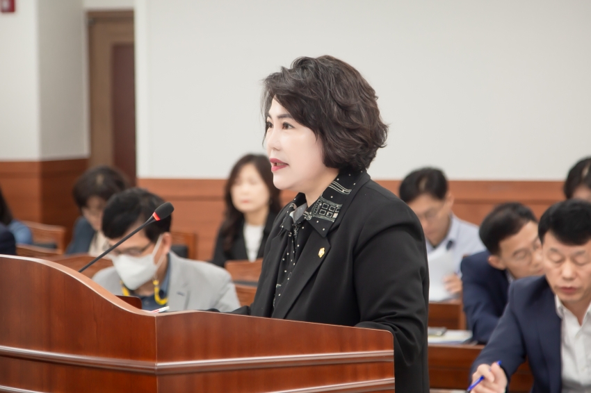 제302회 남양주시의회 임시회 제4차 상임위원회 - 조례안 발의 (자치행정/ 복지환경/ 도시교통 위원회)_12