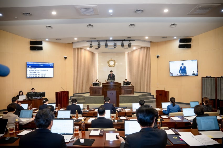  제302회 남양주시의회 제2차 본회의_0