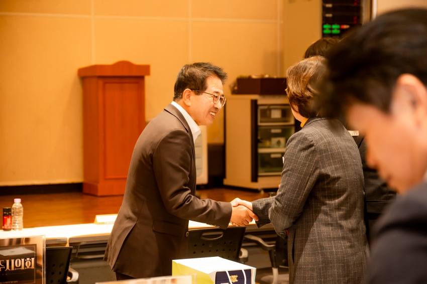 2025. 11. 14. 경기동부권시군의회 제12회 의정활동 우수의원 및 시상식_15