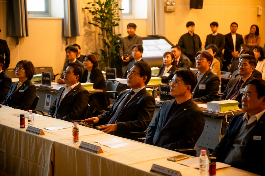 2025. 11. 14. 경기동부권시군의회 제12회 의정활동 우수의원 및 시상식_68