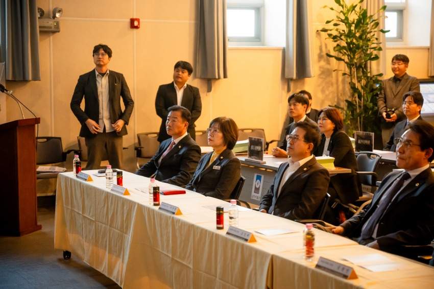 2025. 11. 14. 경기동부권시군의회 제12회 의정활동 우수의원 및 시상식_72