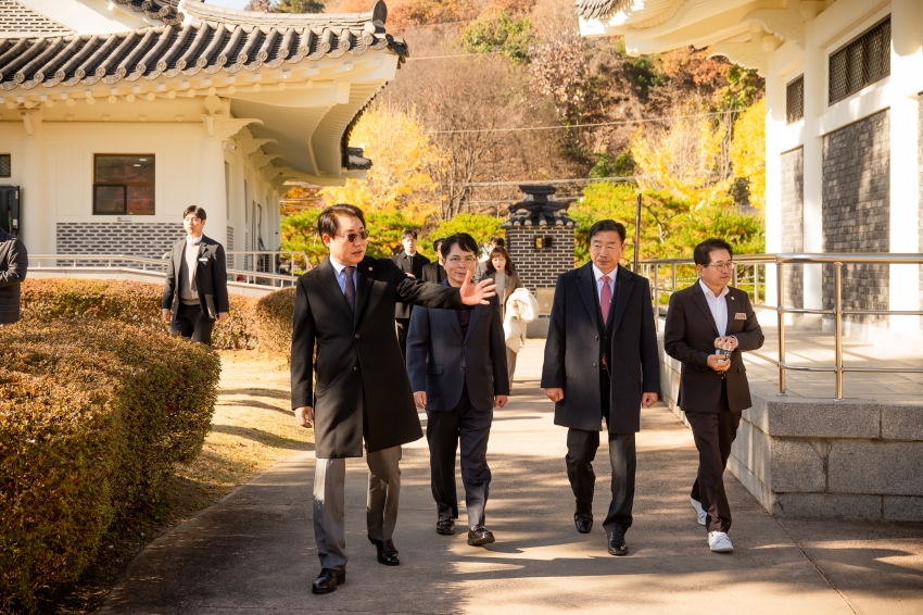 2025. 11. 14. 경기동부권시군의회 제12회 의정활동 우수의원 및 시상식_149