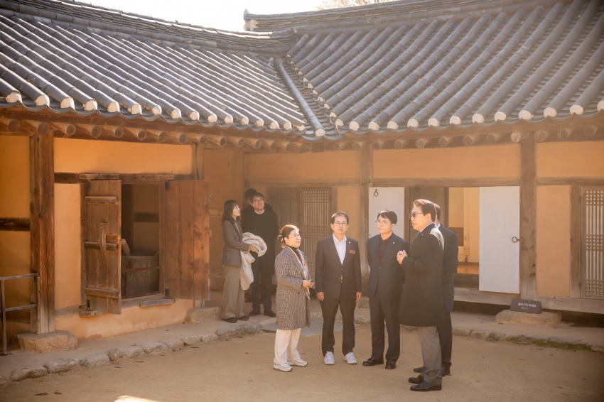 2025. 11. 14. 경기동부권시군의회 제12회 의정활동 우수의원 및 시상식_159