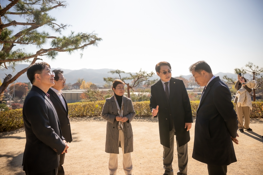 2025. 11. 14. 경기동부권시군의회 제12회 의정활동 우수의원 및 시상식_184