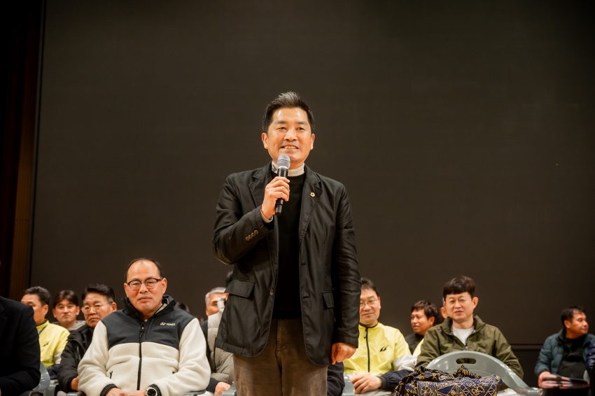 2025. 11. 22. 제7회 남양주시의회 의장기 배드민턴 대회_61