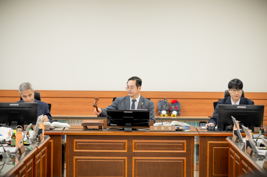 2025. 11. 28. 제316회 남양주시의회 정례회 [자치행정 위원회 행정사무감사 5일차]_4